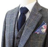 TRAJE DE TWEED DE 3 PIEZAS CON CUADROS GRISES